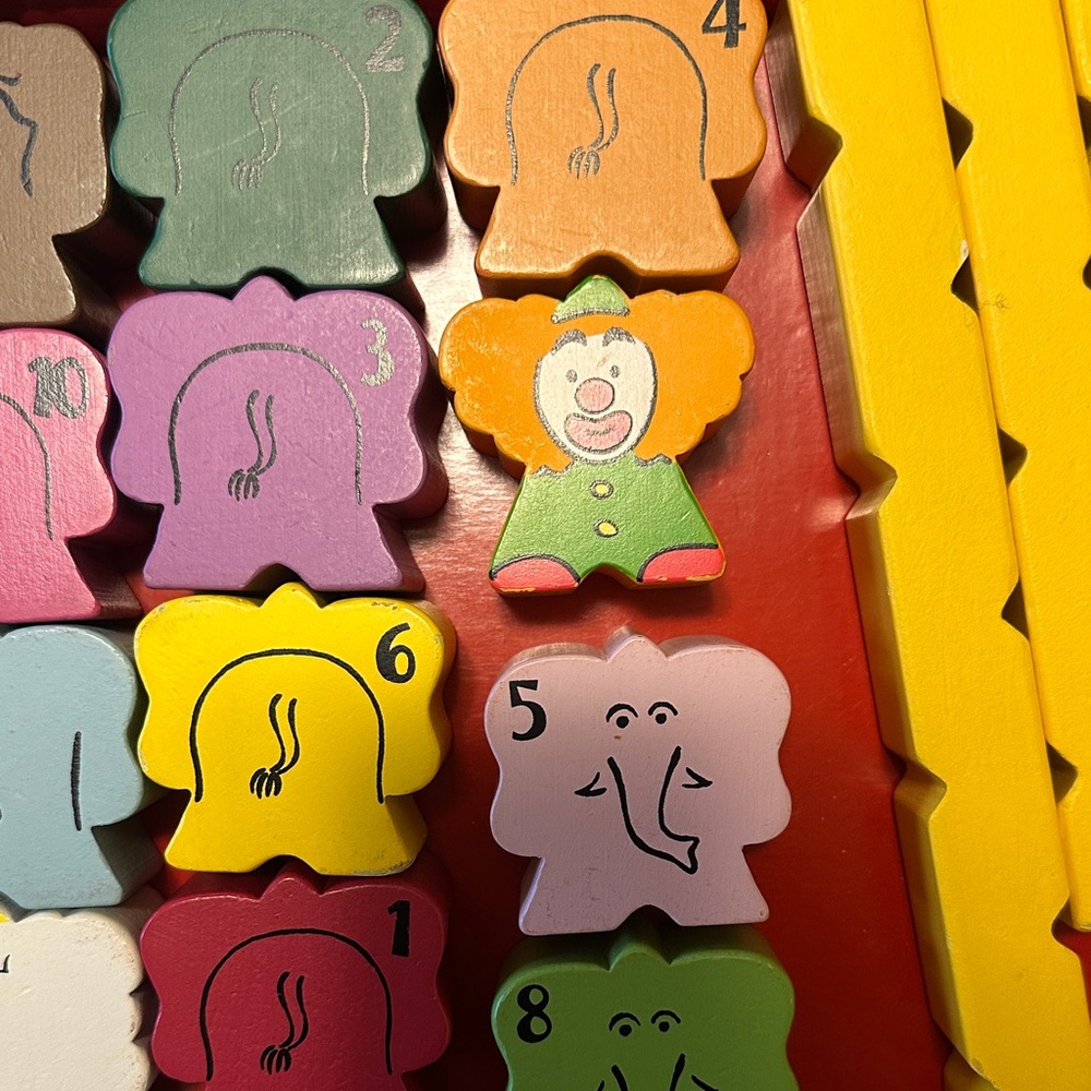 Colorful Elephant Stacking Game - Picture 4 of 7